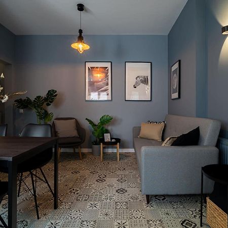 Chic Black & White 2Br Retreat On Dambovitei Βουκουρέστι Εξωτερικό φωτογραφία