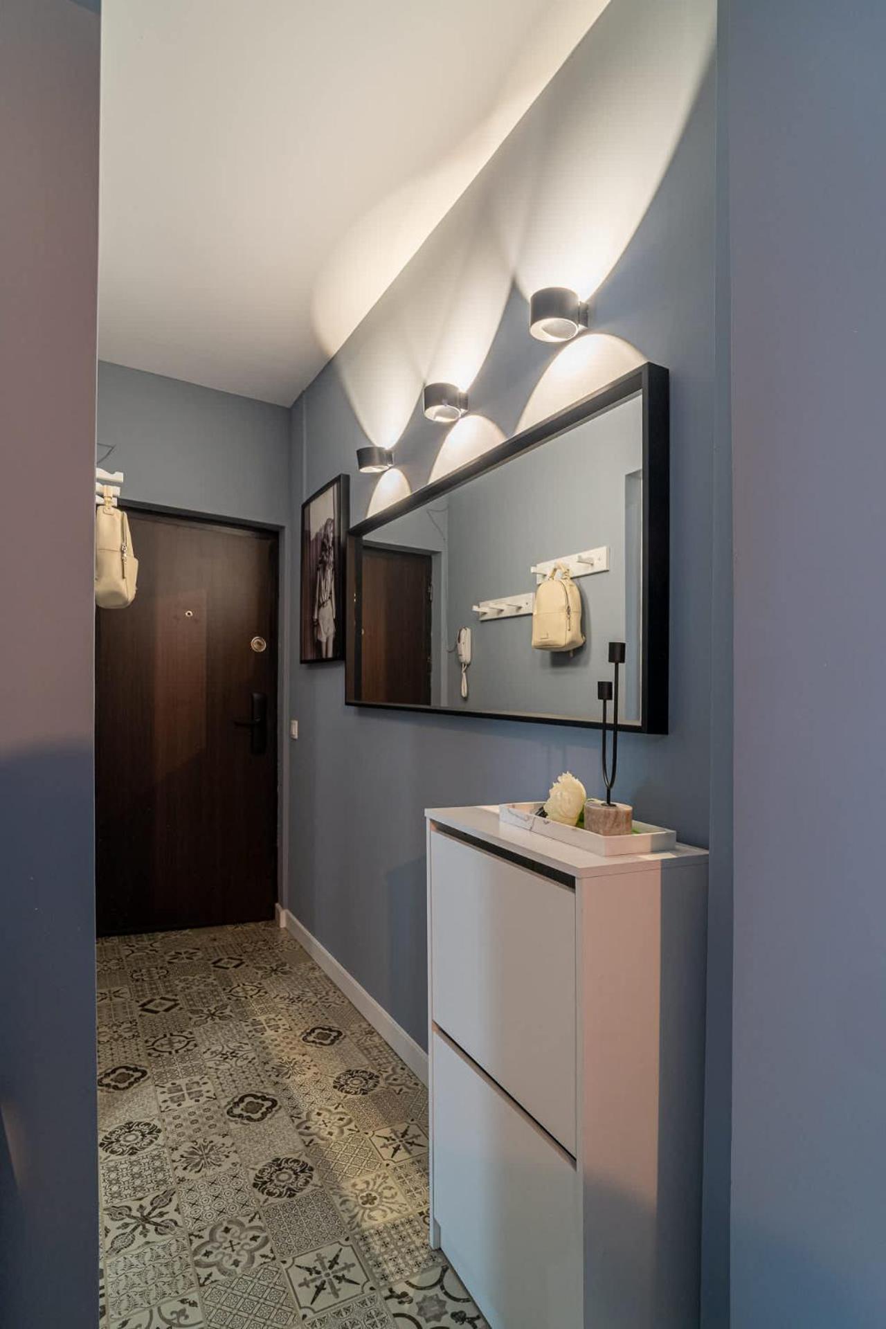 Chic Black & White 2Br Retreat On Dambovitei Βουκουρέστι Εξωτερικό φωτογραφία